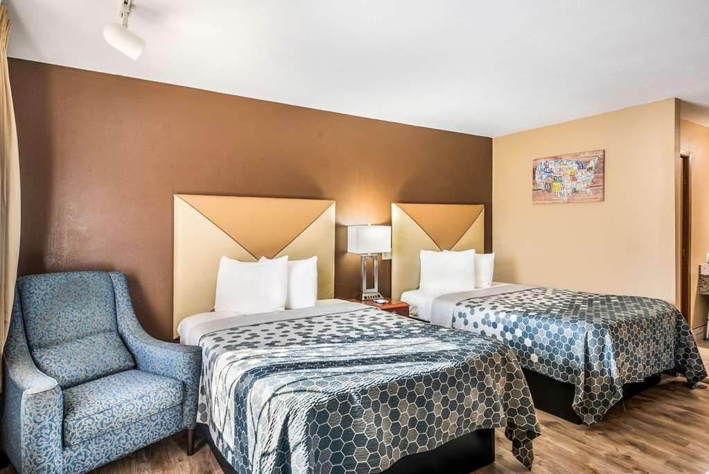 Econo Lodge Oskaloosa Стая снимка