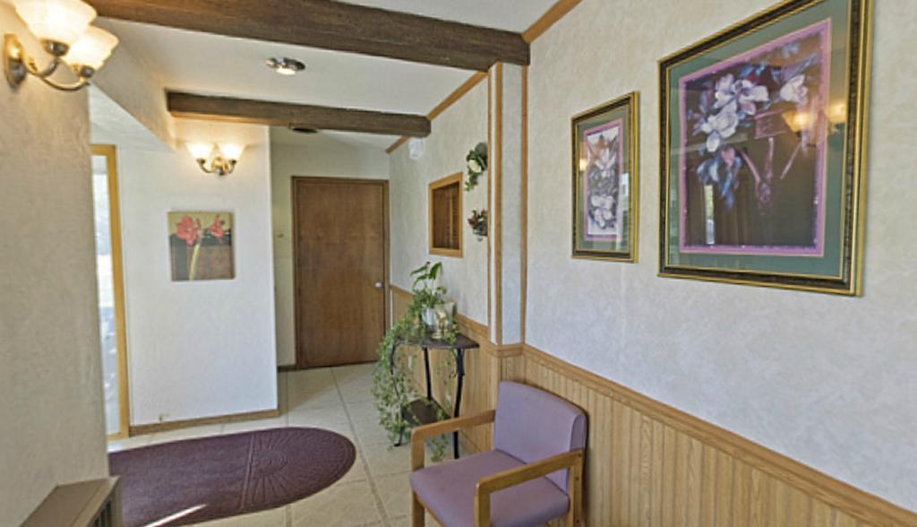 Econo Lodge Oskaloosa Екстериор снимка