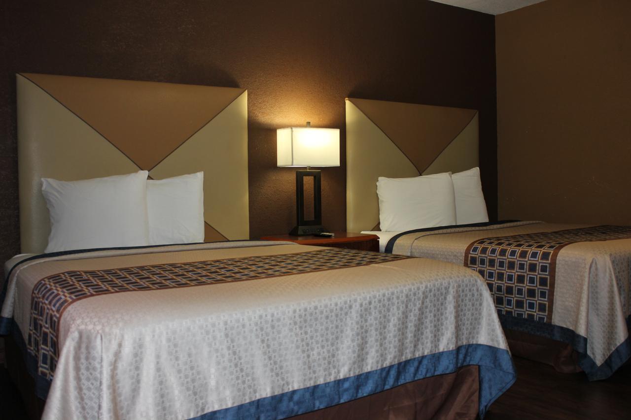 Econo Lodge Oskaloosa Екстериор снимка