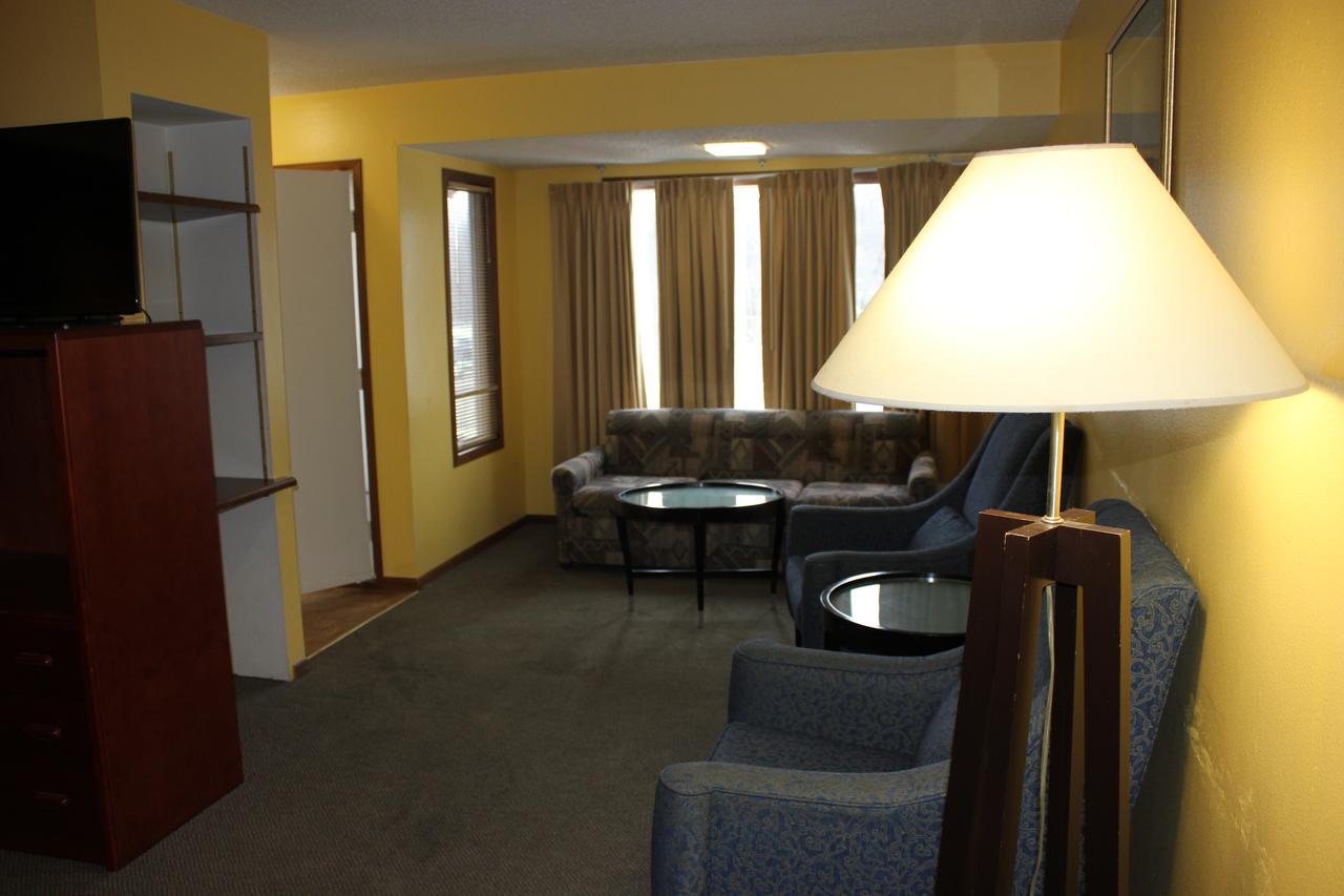 Econo Lodge Oskaloosa Екстериор снимка