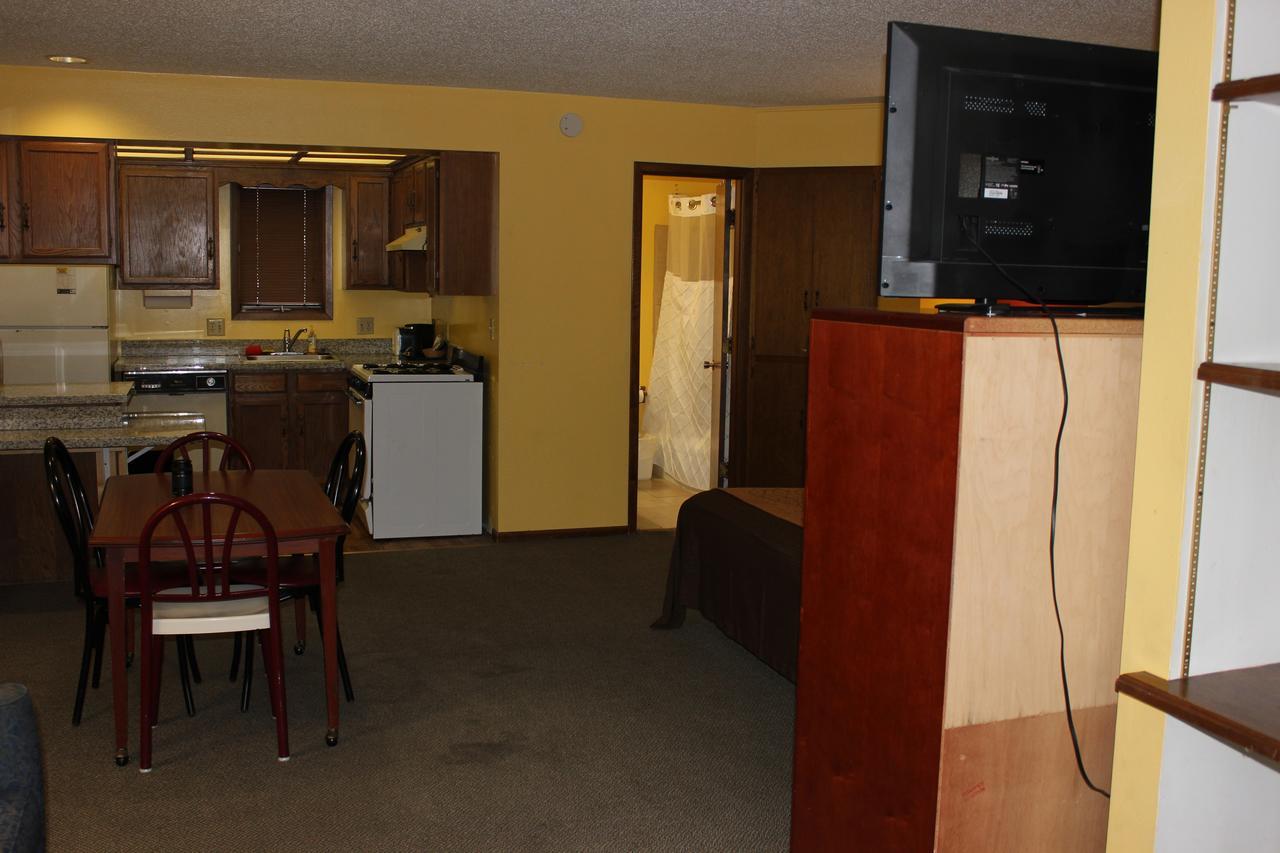Econo Lodge Oskaloosa Екстериор снимка